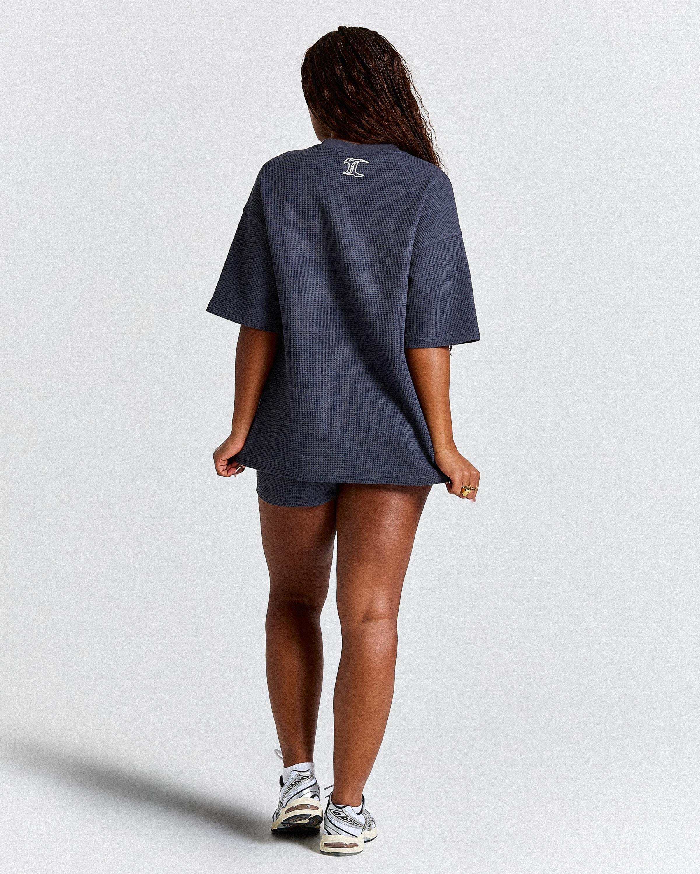 Luz Waffle Oversized T-Shirt - Dark Grey/White - Image 4