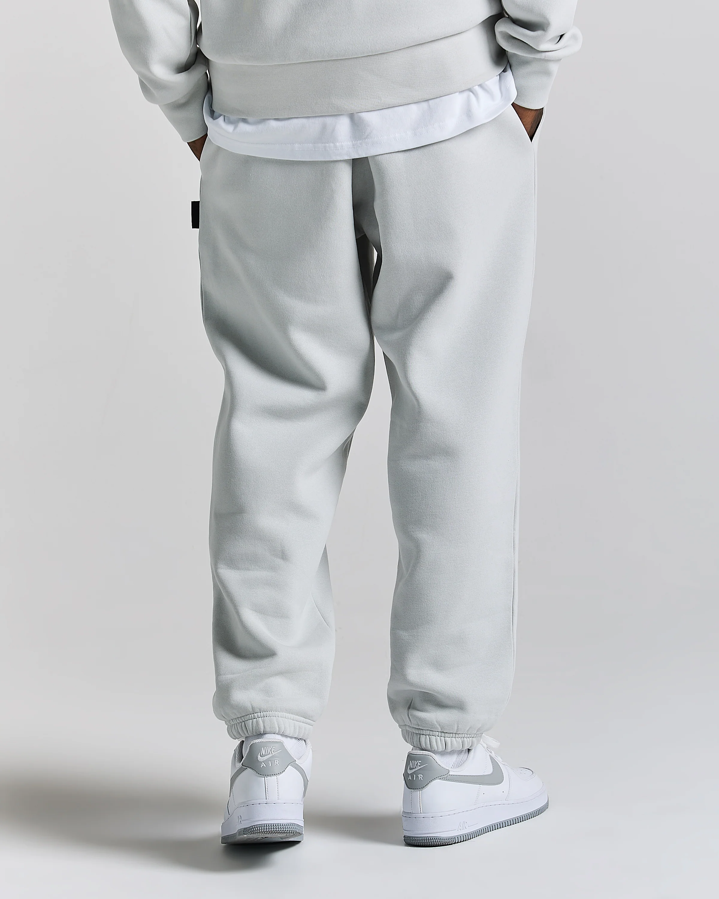 Noir Oversized Jogger - Light Grey/Black - Image 5