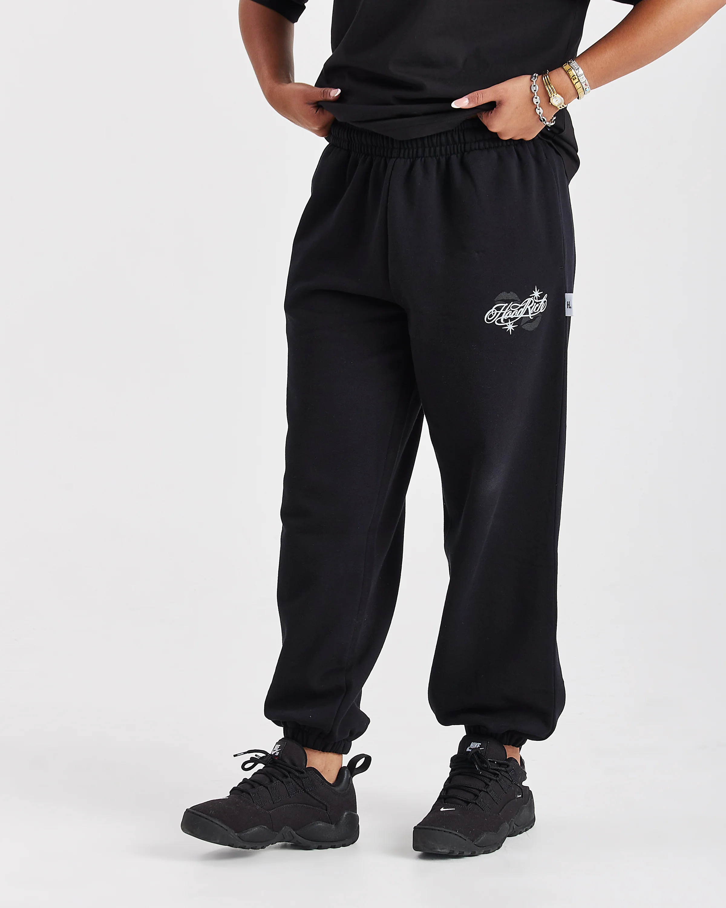 Vision Oversized Jogger - Black - Image 4
