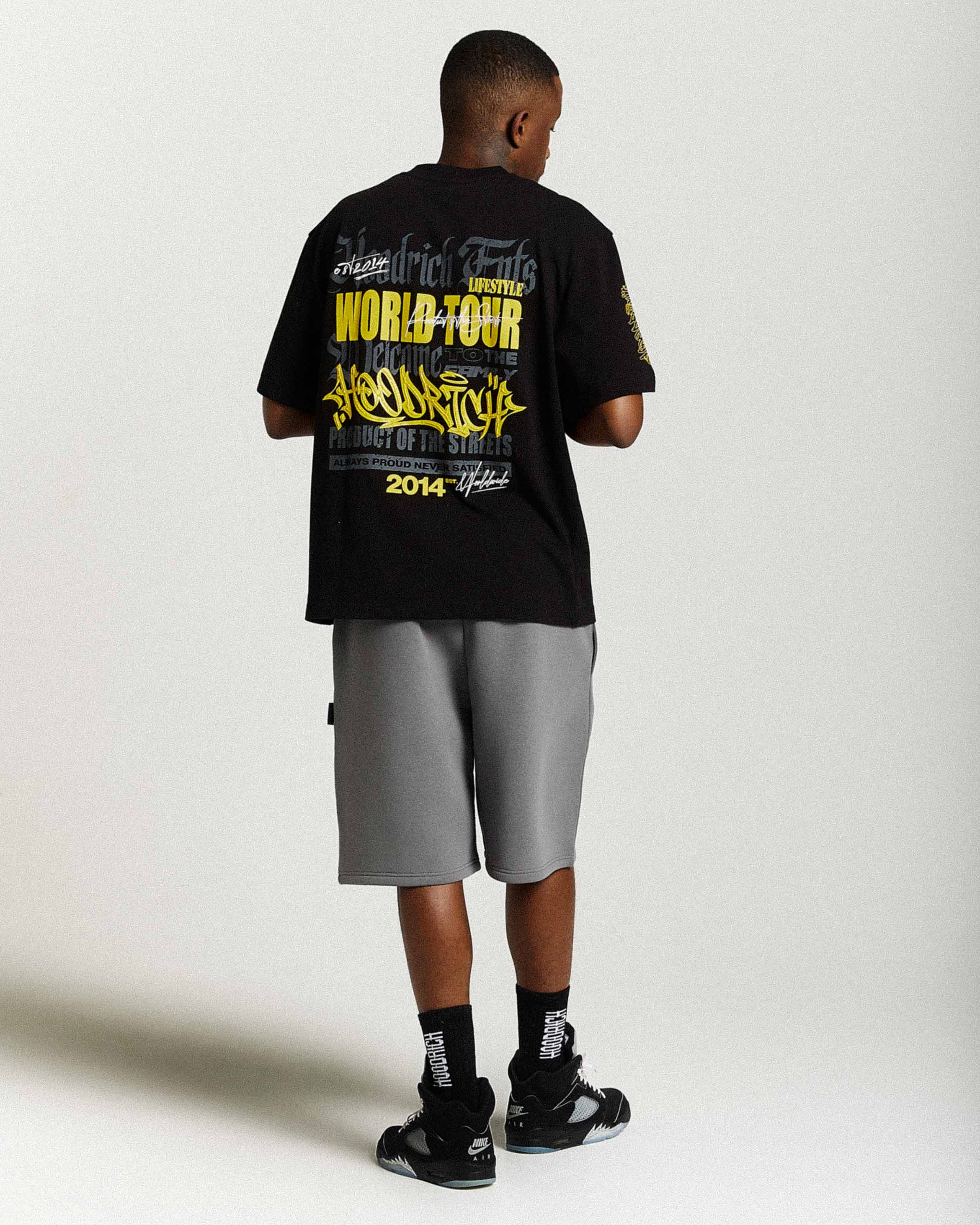 Stamp Tour Oversized T-Shirt - Black/Grey/Yellow - Image 8